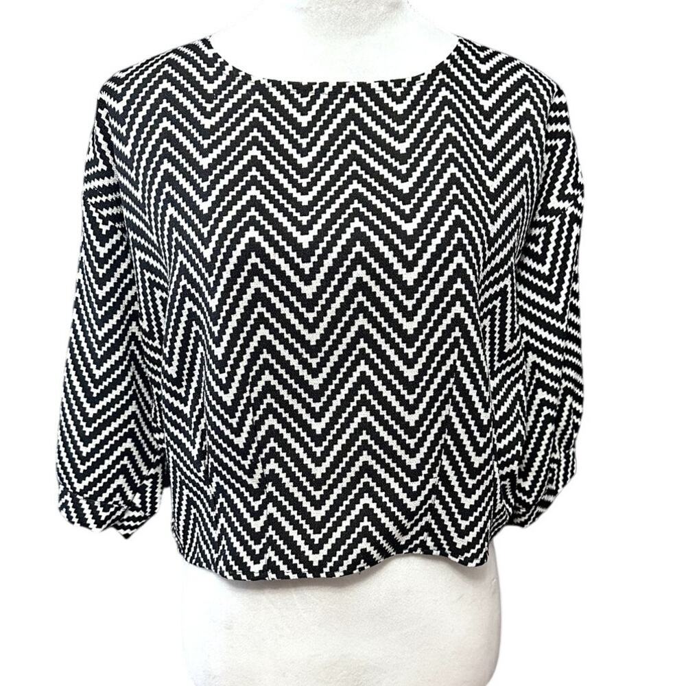 NU New York Women's Black & White Herringbone 3/4 Sleeve Blouse Key Hole Back L